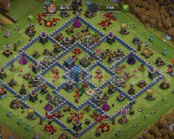 COC 3 KOSTÜMLÜ TH12 MAX