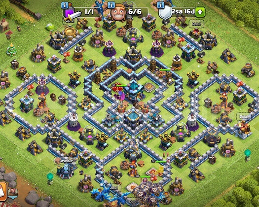 Belediye Binası 13 Max & 6 İnşaatçı