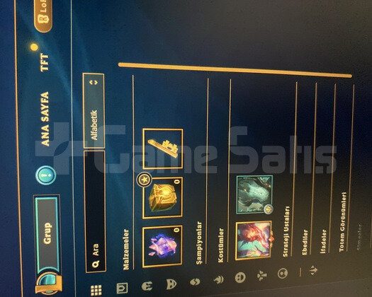 Unranked güzel kostümler var