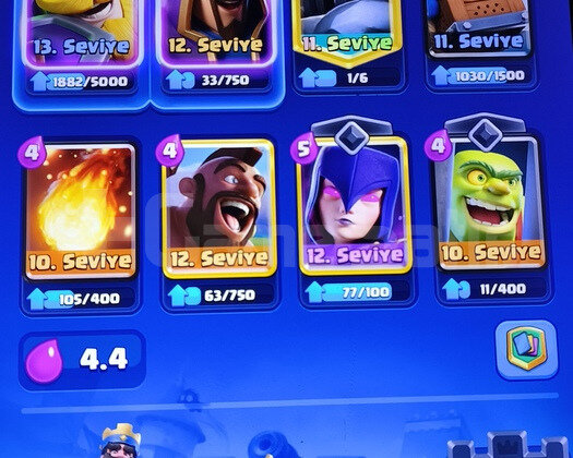 6400 kupa Baya iyi Clash Royale Efsane Hesap