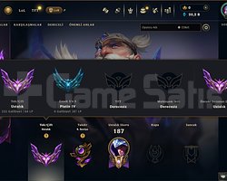 TR MASTER 51 WR 16 KOSTUM GRANDMASTER PEAK