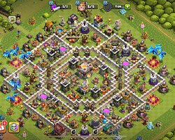 102 Seviye Clash of Clans Hesabı