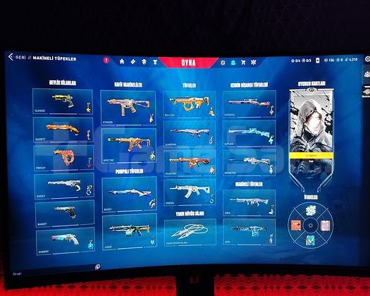 LoL + Valorant Birleşik Hesap Kaçrılmayacak Fırsat