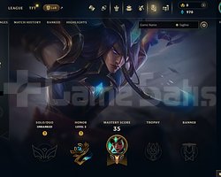 EUW Unranked | 4 Kostüm - 42 Hero | LoL Hesap