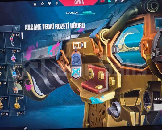 ARCANE 2.0 + VCT 2025 KARAMBİT + KURONAMİ VANDAL