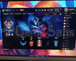 390 Skinli Elmas elo LoL hesabı
