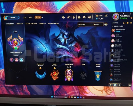 390 Skinli Elmas elo LoL hesabı