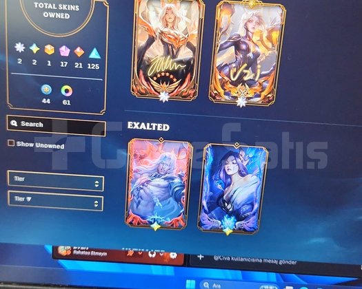 UZİ VE FAKER SKİNLİ GRAND MASTER HESAP