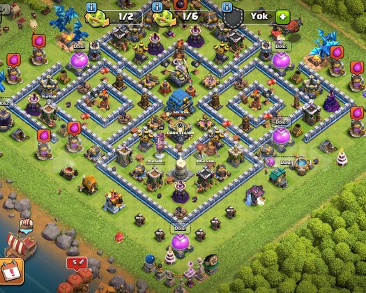 CLASH of CLANS hesap satışı lv12 Max yakın