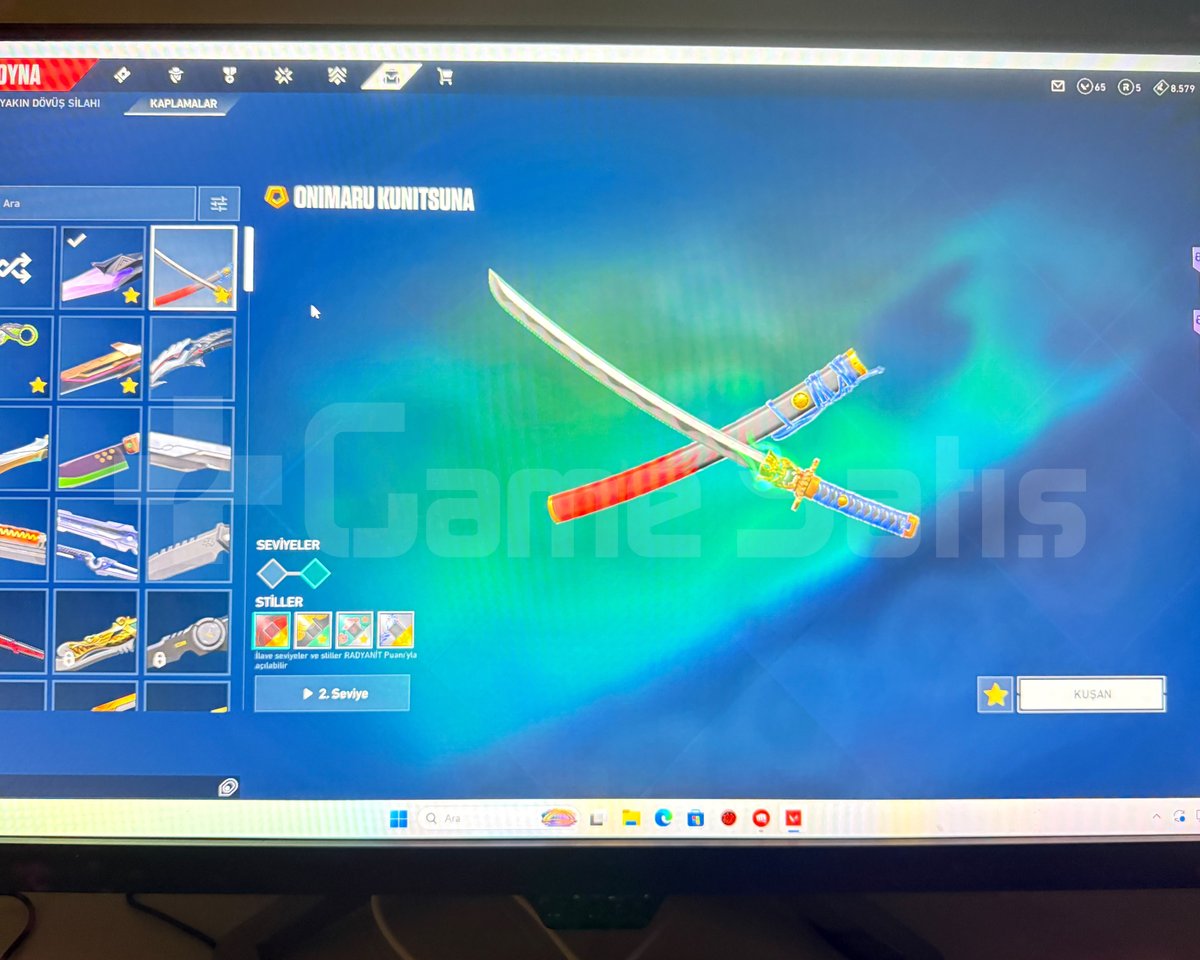 VALORANT HESABI | RGX KARAMBİT + ULU PEN