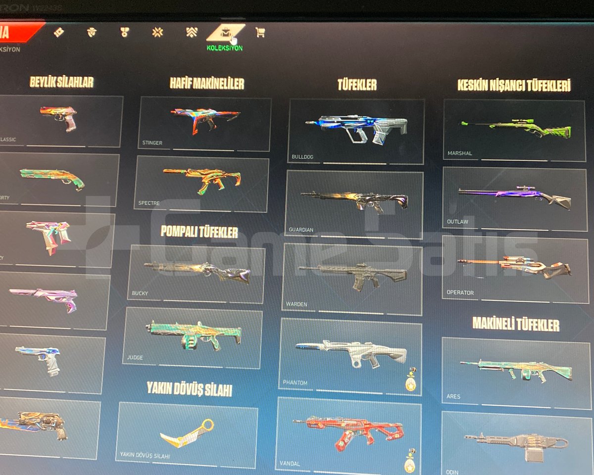 valorant gold 3 hesap